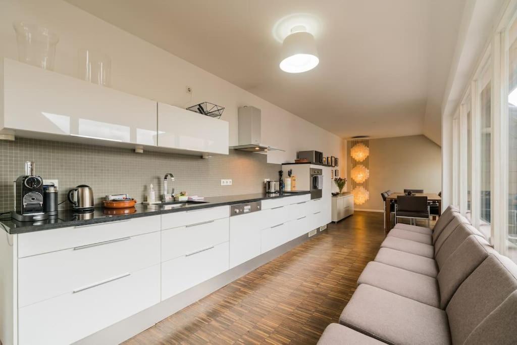 Ruhige Dachwohnung Mit Terrasse Berlin Mitte - Spacious Modern Rooftop Loft In Berlin Mitte 外观 照片
